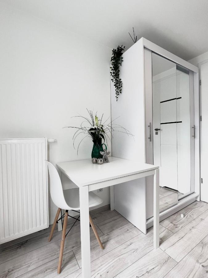 Apartament Goplanska Free Parking Self Check-In 24H พอซนาน ภายนอก รูปภาพ