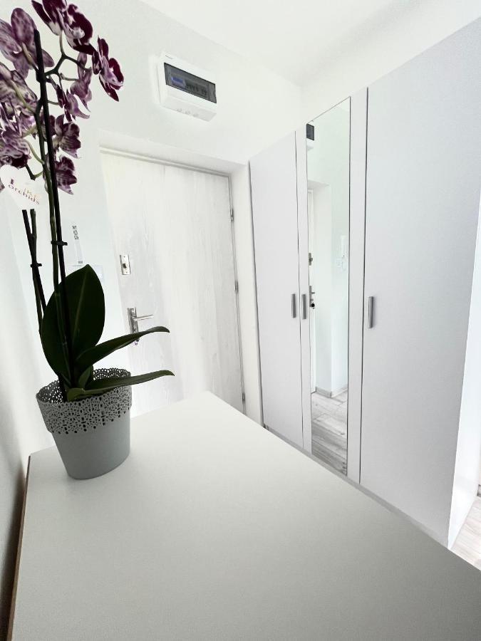 Apartament Goplanska Free Parking Self Check-In 24H พอซนาน ภายนอก รูปภาพ
